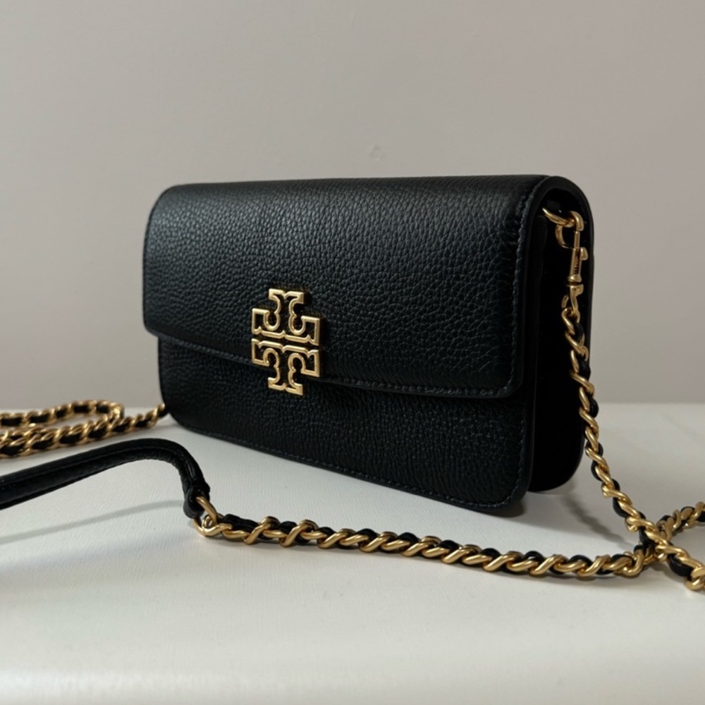 NWT Tory Burch Black Leather Black Crossbody Bag